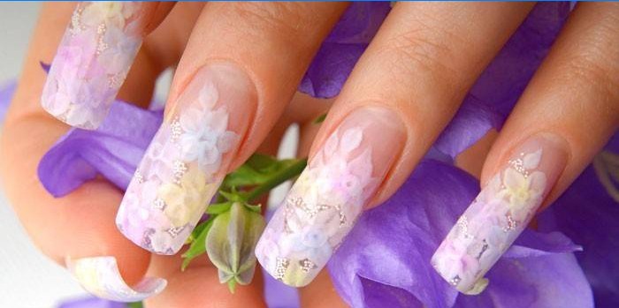 Manicure żelowy