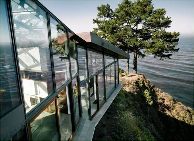 Domek wiejski Fall House na wybrzeżu Big Sur