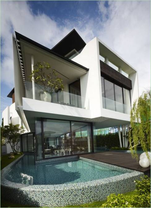 Cove Grove Sentosa Mansion autorstwa Aamer Architects