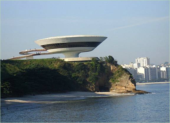 Oscar Niemeyer Muzeum Sztuki Nowoczesnej