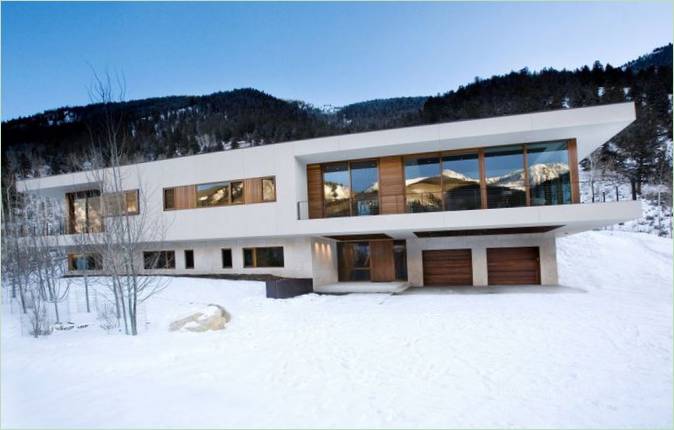 Wnętrze Linear House autorstwa Studio B Architects, Aspen, Colorado, USA