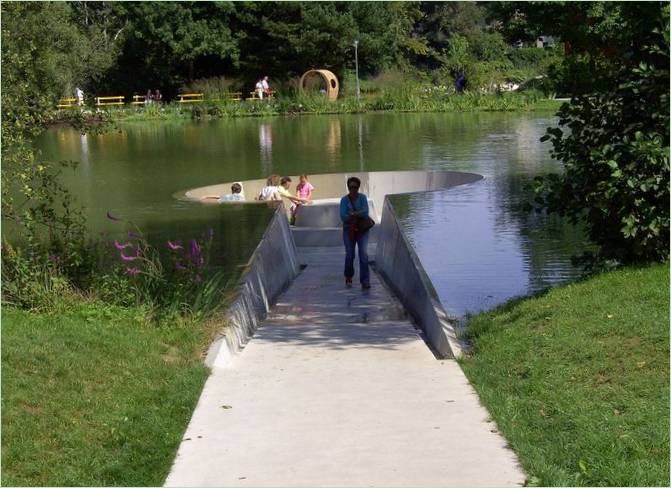 Below Water Level Lookout